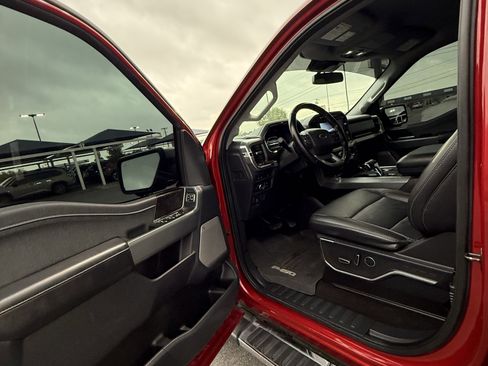 Used 2021 Ford F150 Lariat image 17