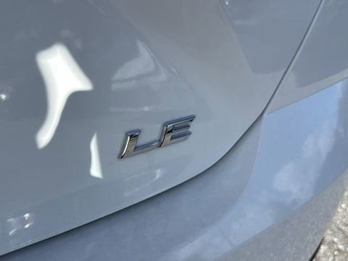 Used 2025 Toyota Camry LE w/ Convenience Package image 8