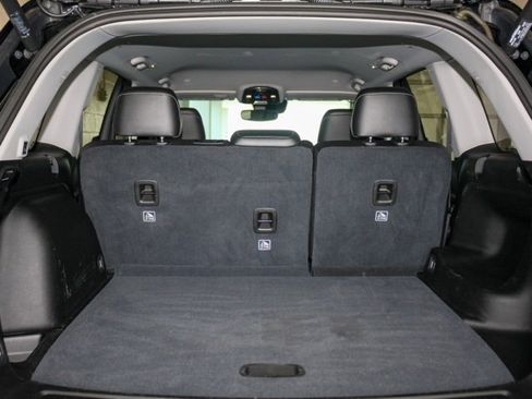 Used 2023 Jeep Grand Cherokee Limited w/ Black Appearance Package image 7