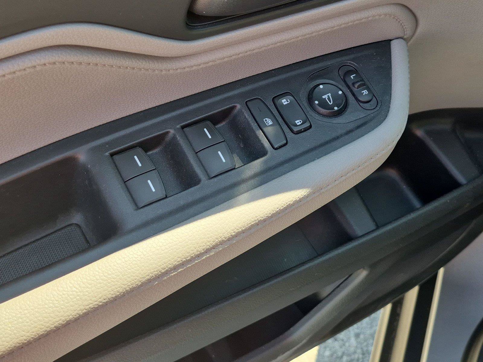 Used 2023 Honda Odyssey EX-L image 16