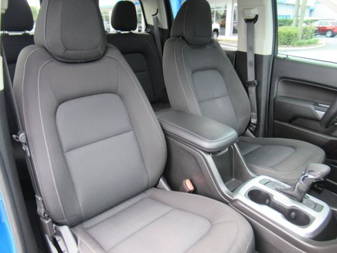 Used 2022 Chevrolet Colorado LT w/ LT Convenience Package RWD image 10