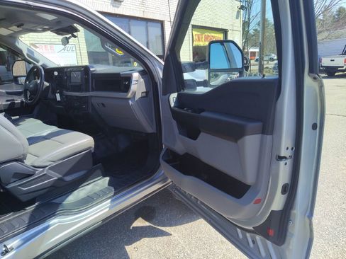 Used 2023 Ford F250 XL w/ Snow Plow Prep Package image 22