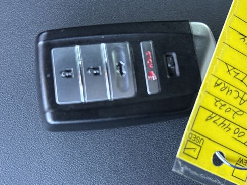 Used 2022 Acura TLX w/A-Spec Package image 36