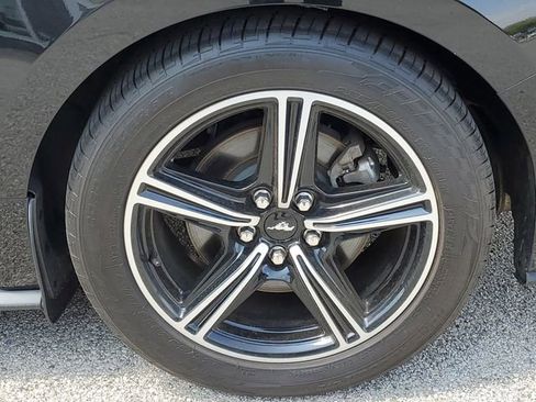Used 2025 Ford Mustang Premium RWD image 29