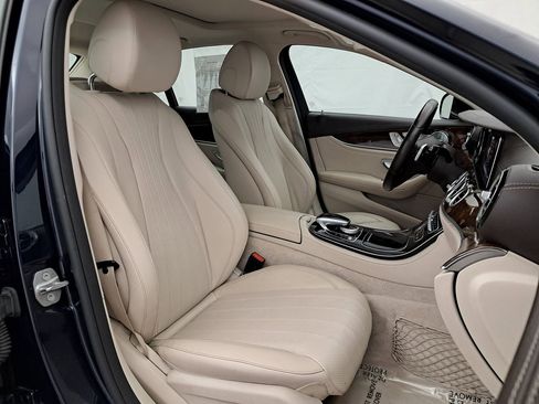 Used 2018 Mercedes-Benz E 300 4MATIC image 38