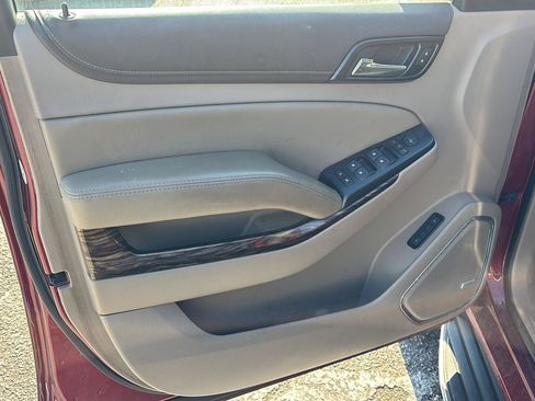 Used 2019 GMC Yukon XL SLT w/ Premium Edition RWD image 14