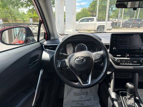 Used 2022 Toyota Corolla Cross LE FWD image 28
