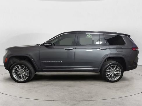 Used 2022 Jeep Grand Cherokee L Summit w/ Advanced Protech Group IV AWD/4WD image 2