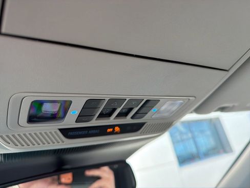 Used 2025 Ford Explorer Platinum w/ Ultimate Package image 41