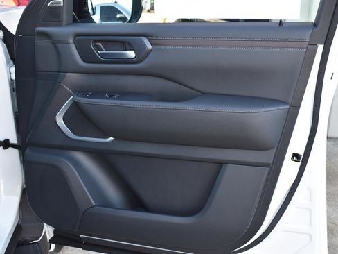 New 2026 Nissan Armada Platinum image 56