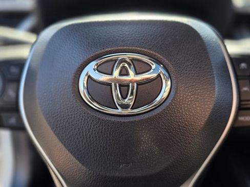 Used 2025 Toyota Corolla SE w/ SE Premium Package FWD image 24