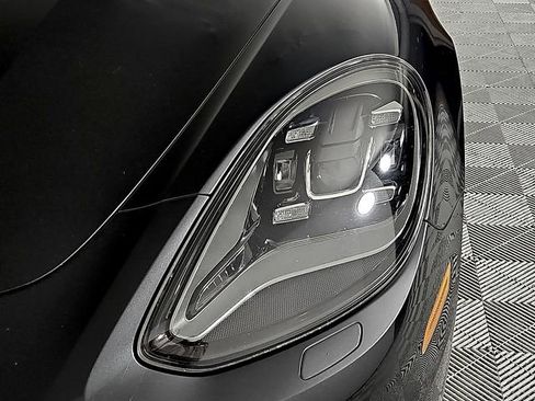 Used 2018 Porsche Panamera 4 AWD/4WD image 9