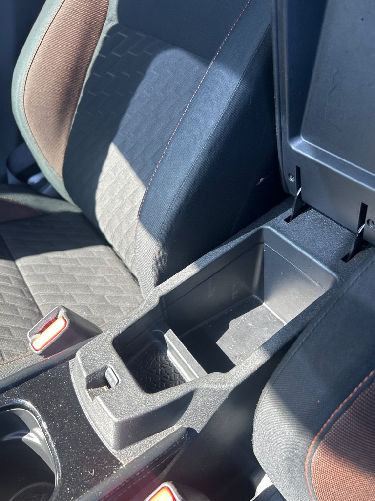 Used 2023 Nissan Kicks SR FWD image 15