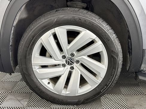 Used 2021 Volkswagen Atlas SEL image 36