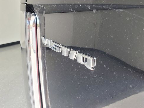 New 2026 Cadillac Vistiq Sport w/ LPO, Floor Liner Package image 31