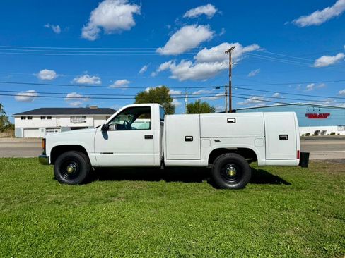 Used 2000 Chevrolet Silverado 2500 2WD Regular Cab image 2
