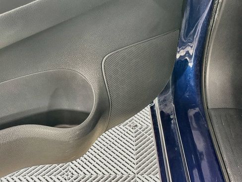 Used 2019 Nissan Sentra SV FWD image 25