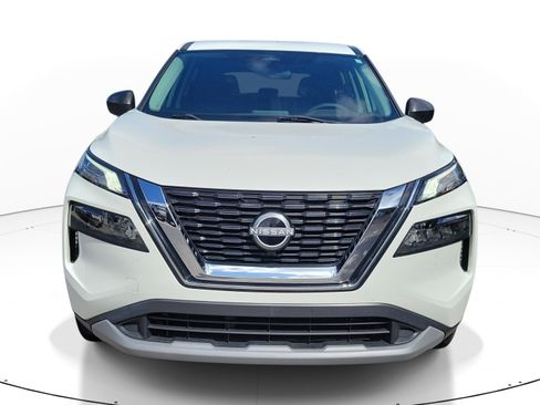 Used 2023 Nissan Rogue S AWD/4WD image 2