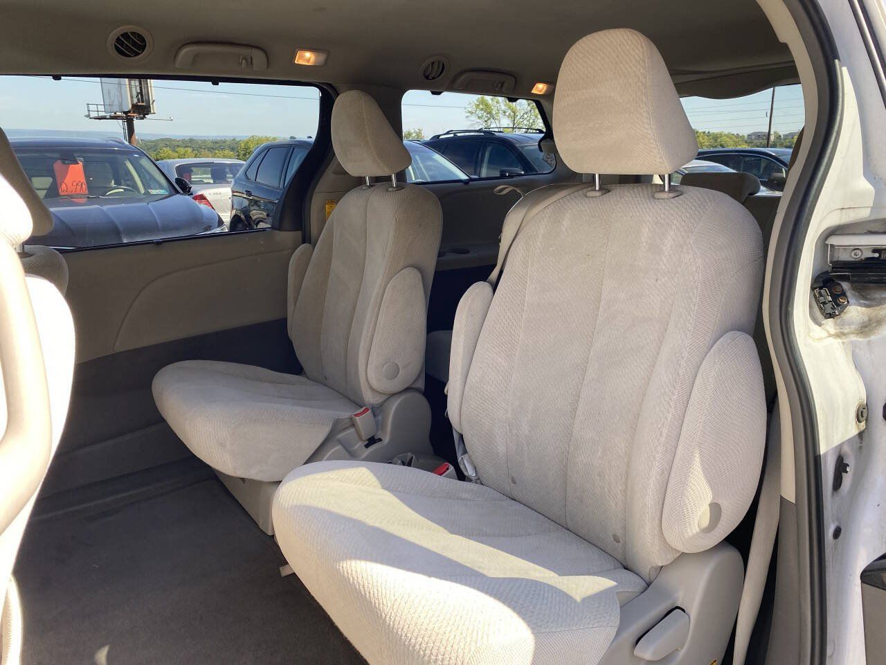 Used 2014 Toyota Sienna LE FWD image 13