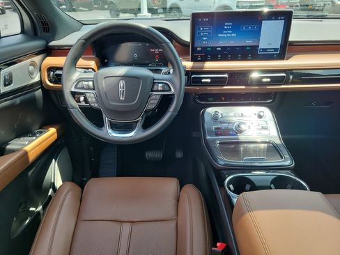 Certified 2023 Lincoln Nautilus Reserve w/ Equipment Group 202A AWD/4WD image 12