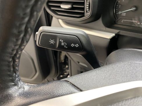 Used 2022 Ford Explorer XLT image 20