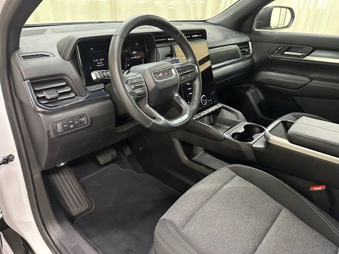 Certified 2025 GMC Terrain Elevation image 29