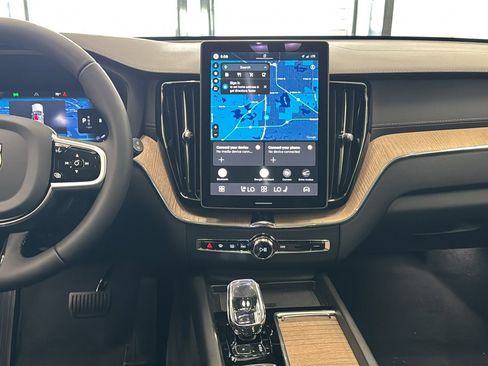 New 2026 Volvo XC60 B5 Ultra w/ Protection Package Premier AWD/4WD image 11