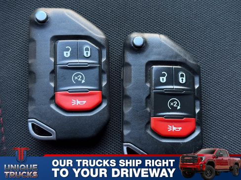 Used 2022 Jeep Gladiator Rubicon w/ Cold Weather Group image 35