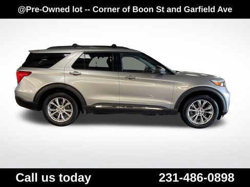 Used 2020 Ford Explorer XLT w/ Equipment Group 202A AWD/4WD image 6