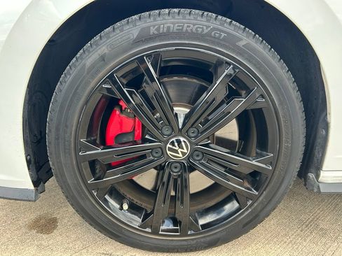Certified 2022 Volkswagen Jetta GLI Autobahn w/ GLI Black Package FWD image 33
