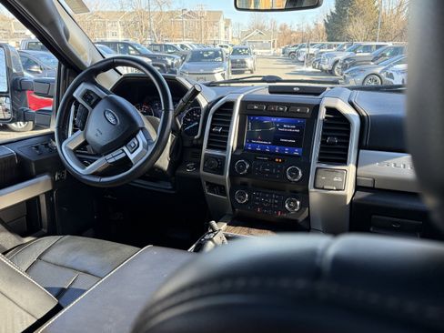 Used 2020 Ford F350 Lariat w/ Lariat Ultimate Package image 16