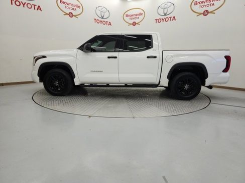 Used 2022 Toyota Tundra SR5 image 5