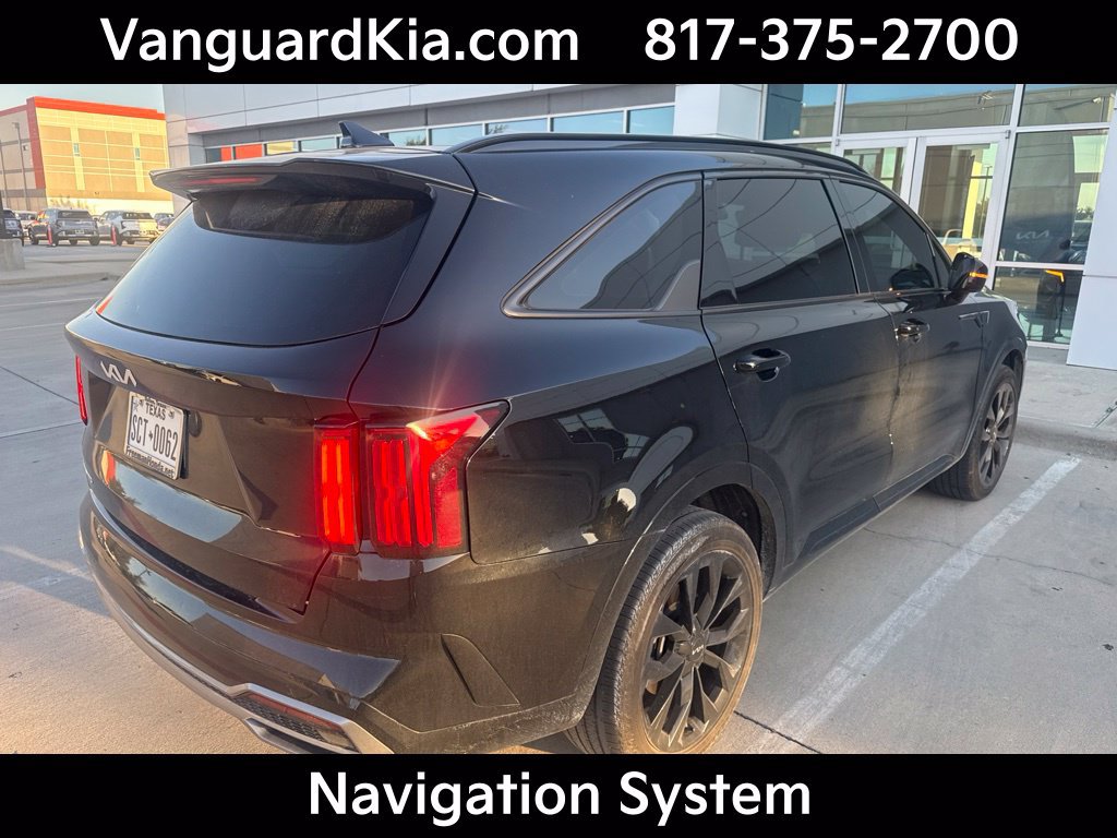 Used 2023 Kia Sorento SX FWD image 3