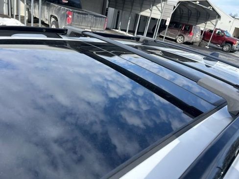 Used 2024 Chevrolet Equinox RS w/ RS Leather Package image 10