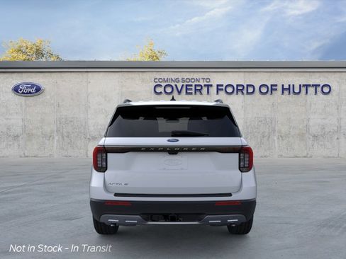 New 2026 Ford Explorer Active RWD image 5