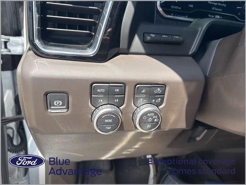 Used 2024 GMC Sierra 3500 Denali w/ Denali Reserve Package image 11