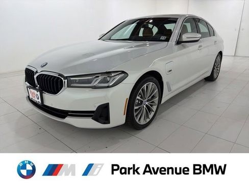 Used 2023 BMW 530e xDrive w/ Premium Package AWD/4WD image 1