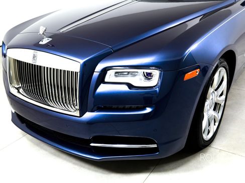 Certified 2019 Rolls-Royce Wraith RWD image 33