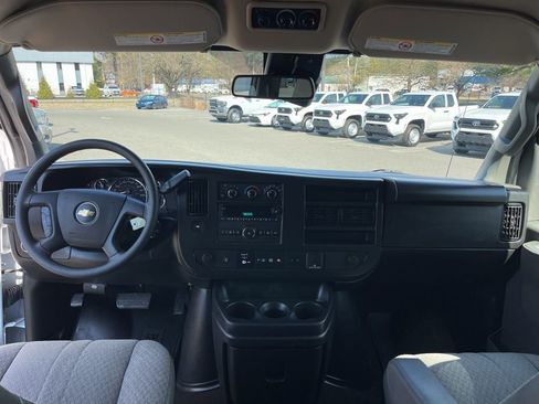 Used 2023 Chevrolet Express 3500 LT w/ LT Preferred Equipment Group image 8