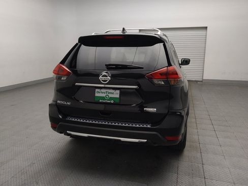 Used 2019 Nissan Rogue S w/ Special Edition Package FWD image 7
