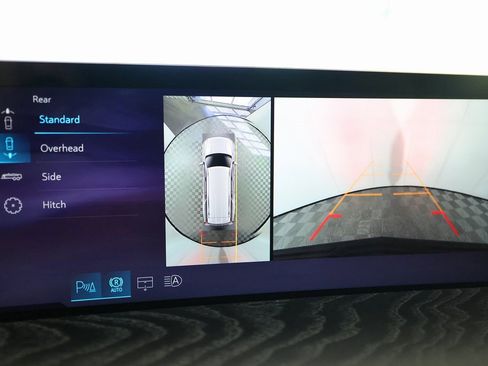 Used 2026 Cadillac Escalade ESV Sport w/ Touring Package image 34