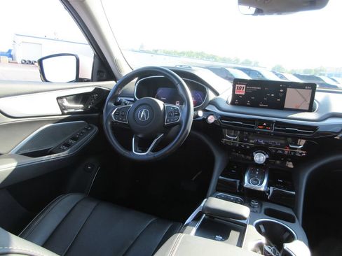 Used 2023 Acura MDX SH-AWD w/ Technology Package image 28