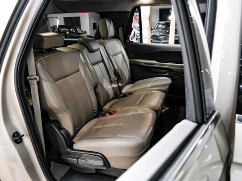 Used 2018 Ford Expedition Max XLT w/ Equipment Group 202A image 33