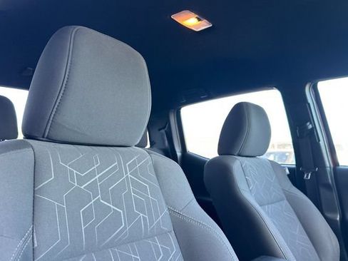 Used 2016 Toyota Tacoma TRD Off-Road w/ Towing Package RWD image 18