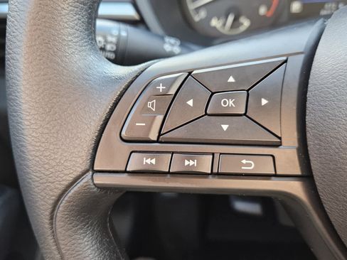 Used 2025 Nissan Altima 2.5 S image 12