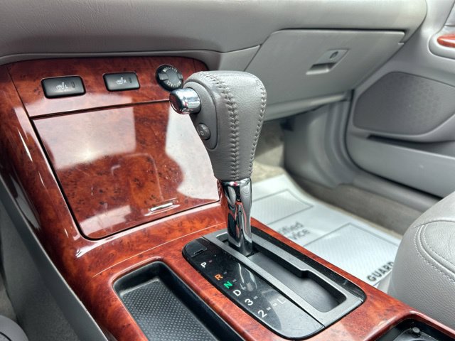 Used 2005 Toyota Camry XLE w/ VSC & Side Airbag Pkg FWD image 44