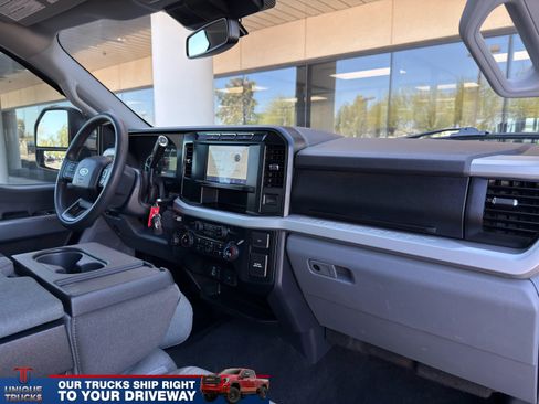 Used 2023 Ford F350 XLT AWD/4WD image 29