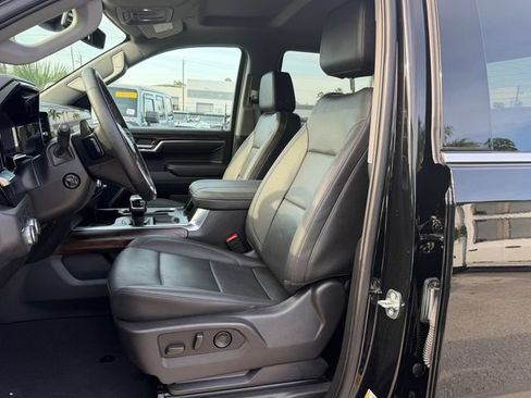 Used 2025 GMC Sierra 1500 SLT w/ SLT Premium Package AWD/4WD image 12