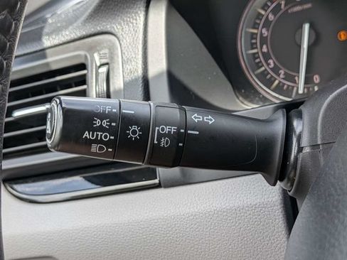 Used 2018 Honda Pilot Touring image 34