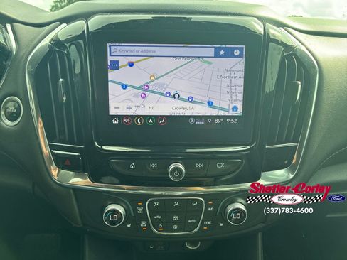 Used 2023 Chevrolet Traverse RS FWD image 24